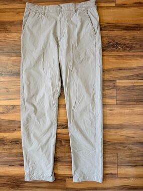 Uniqlo Men's 2 Way Stretch Active Light Gray Pants